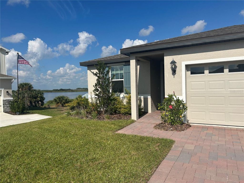 Photo of 800 Griffon Avenue, Lake Alfred, FL 33850 (MLS # O6365396)