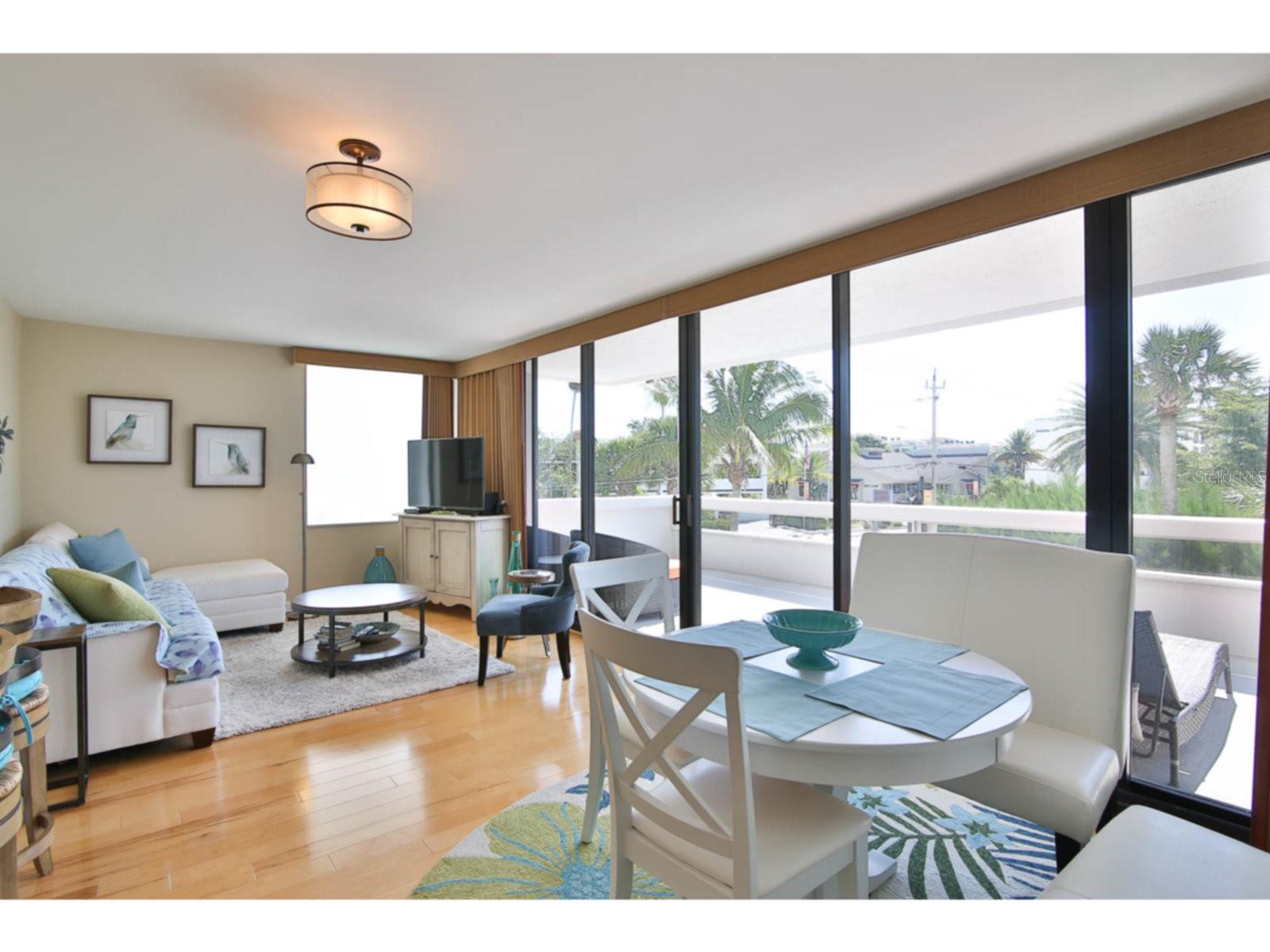 TERRACE - Residential Lease