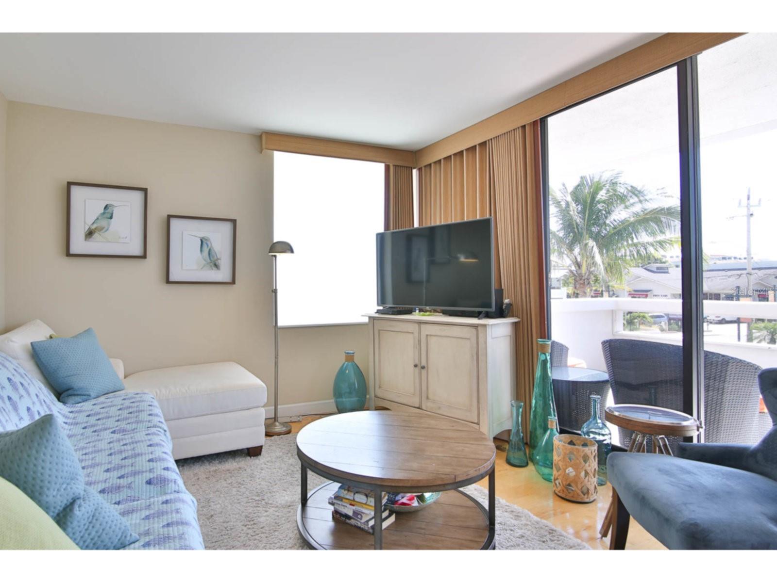 TERRACE - Residential Lease