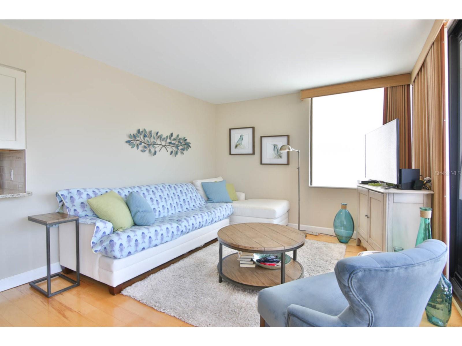 TERRACE - Residential Lease