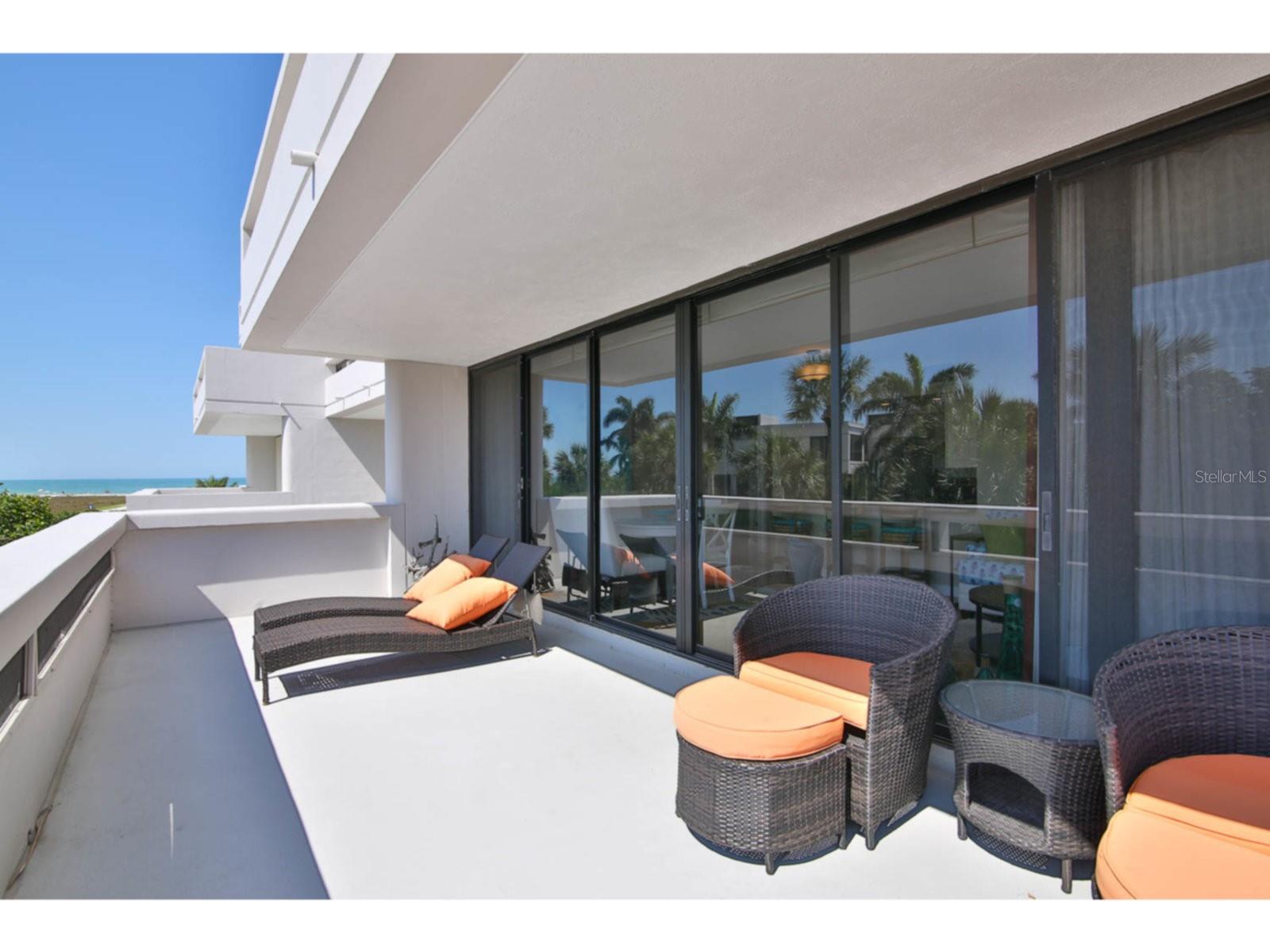 TERRACE - Residential Lease