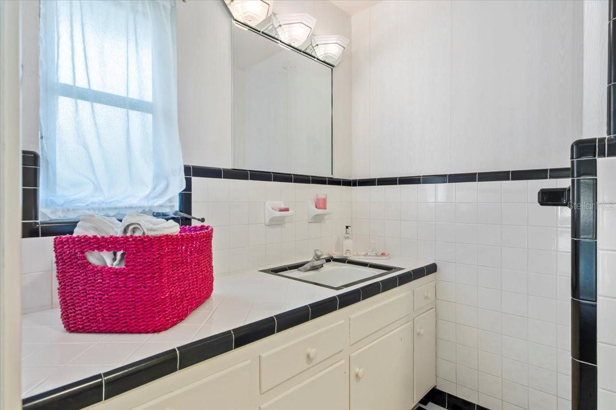 HARBOR ACRES - Residential