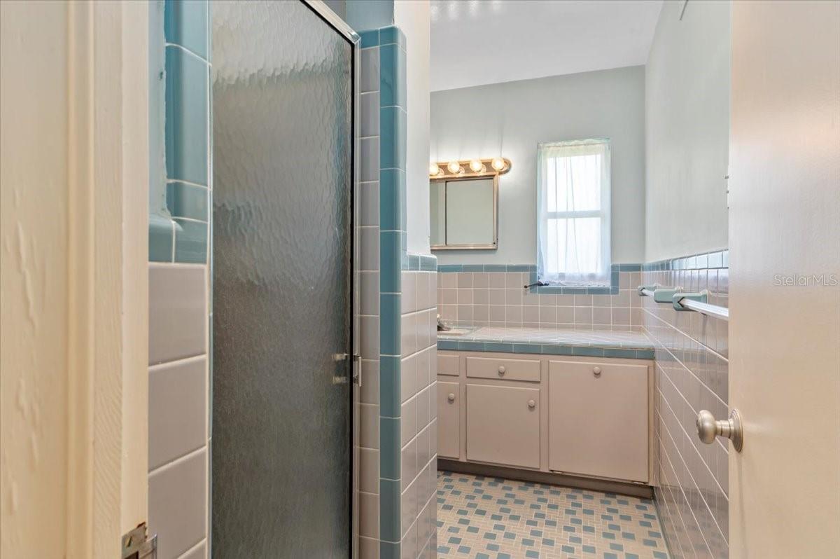 HARBOR ACRES - Residential