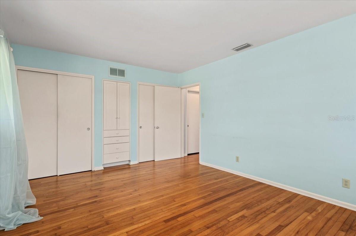 HARBOR ACRES - Residential