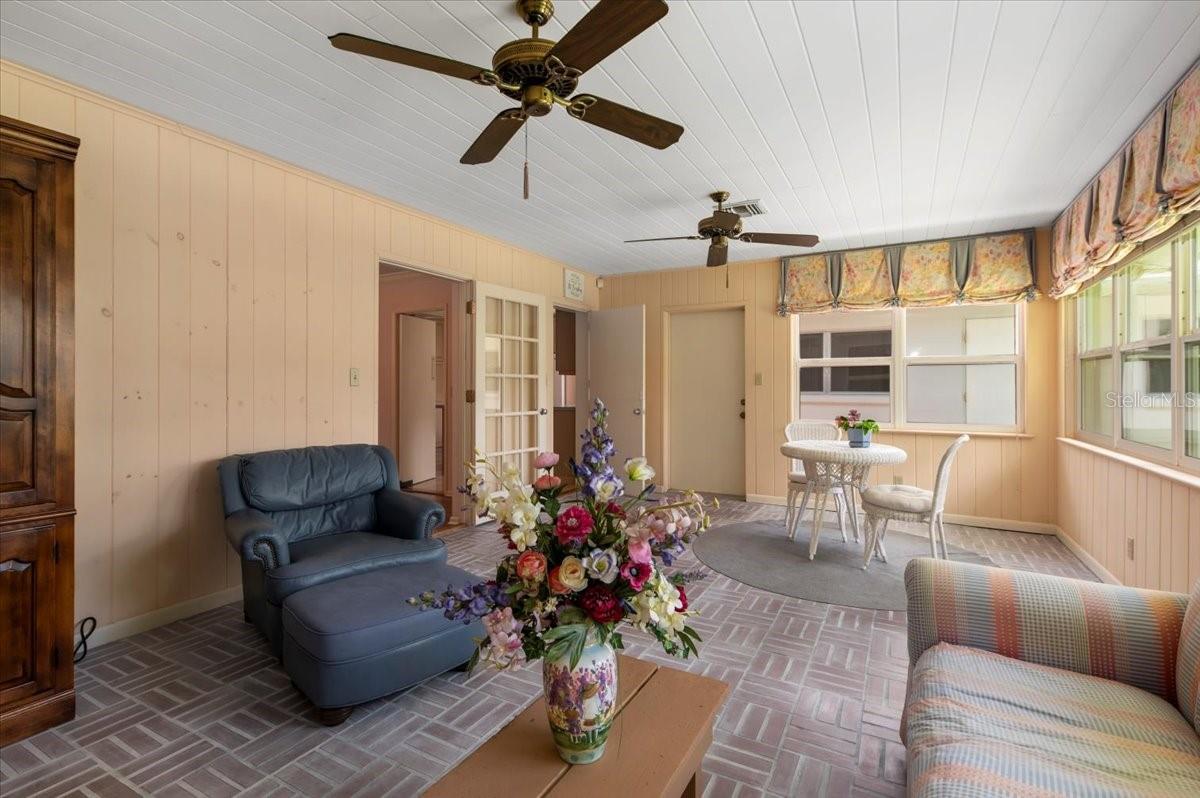 HARBOR ACRES - Residential