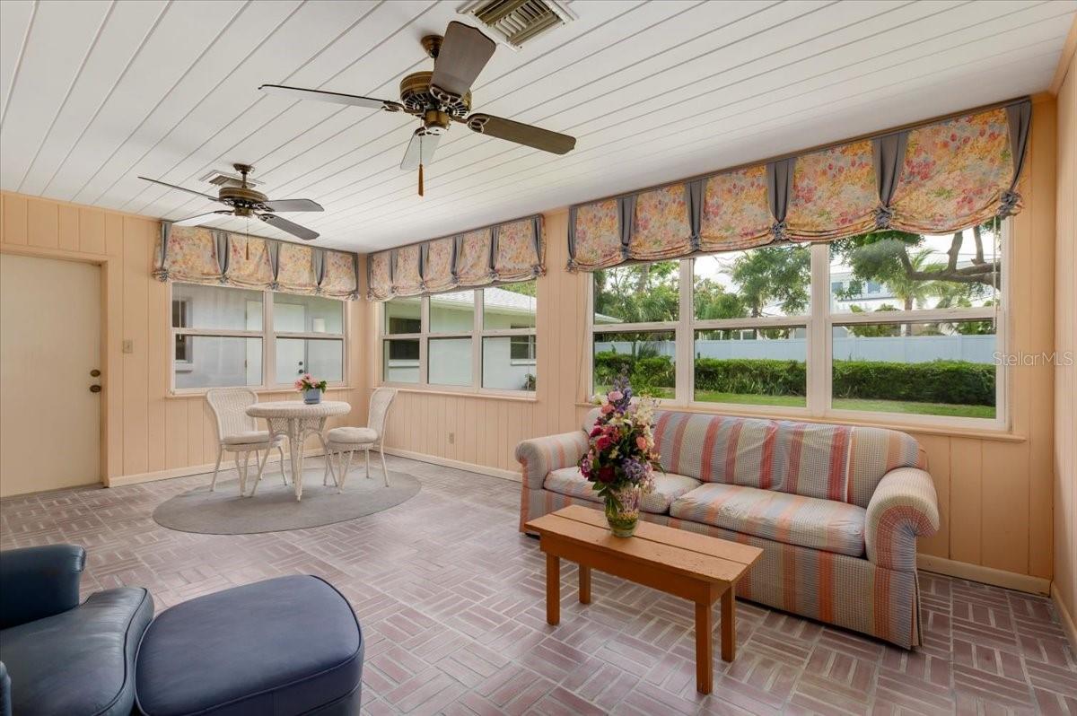 HARBOR ACRES - Residential