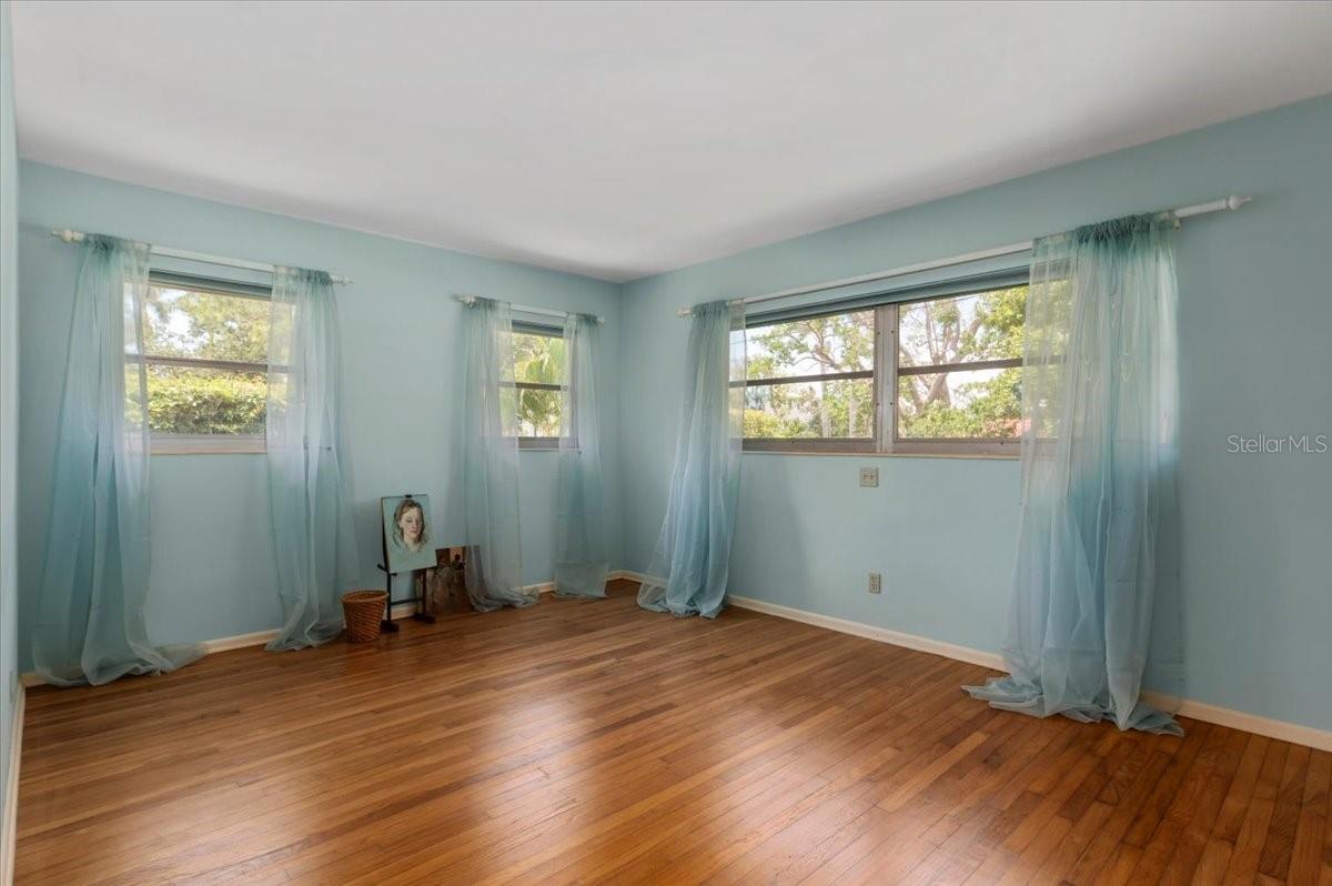 HARBOR ACRES - Residential