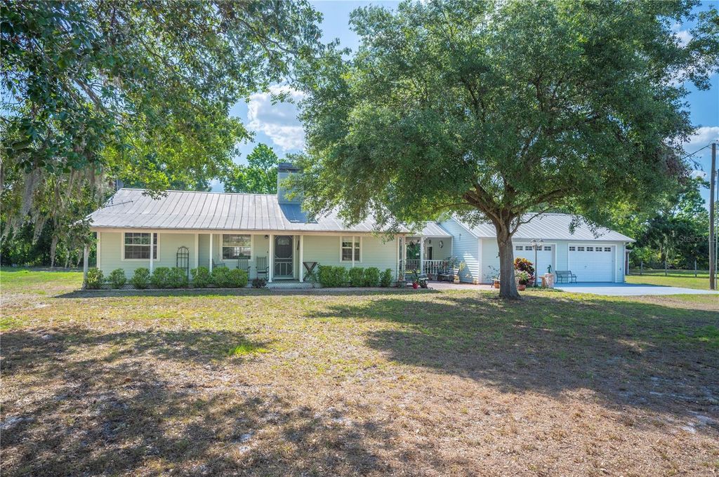 Photo of 4020 Mcintosh Road, Dover, FL 33527 (MLS # L4952708)