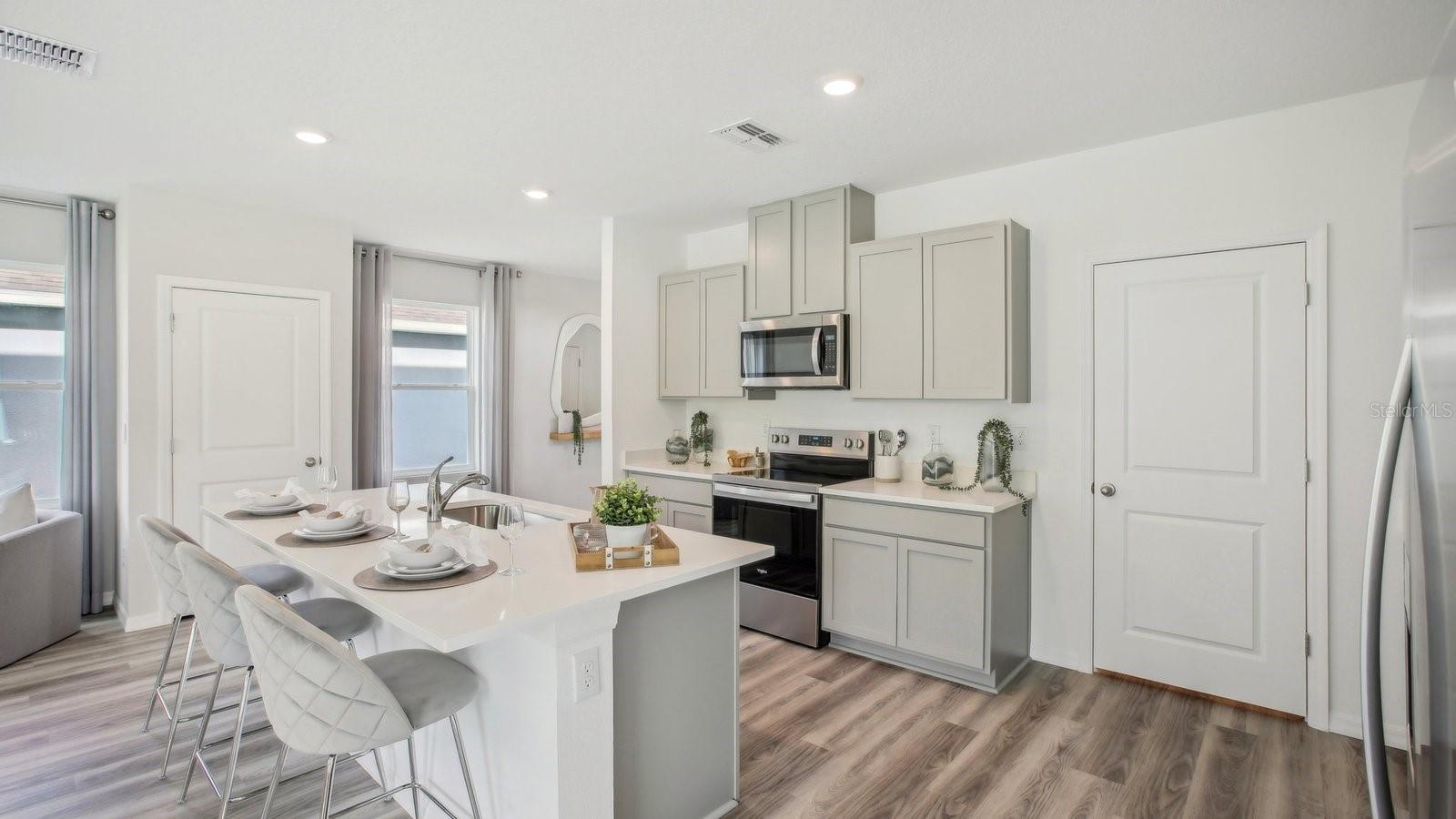SUMMIT VIEW - Residential