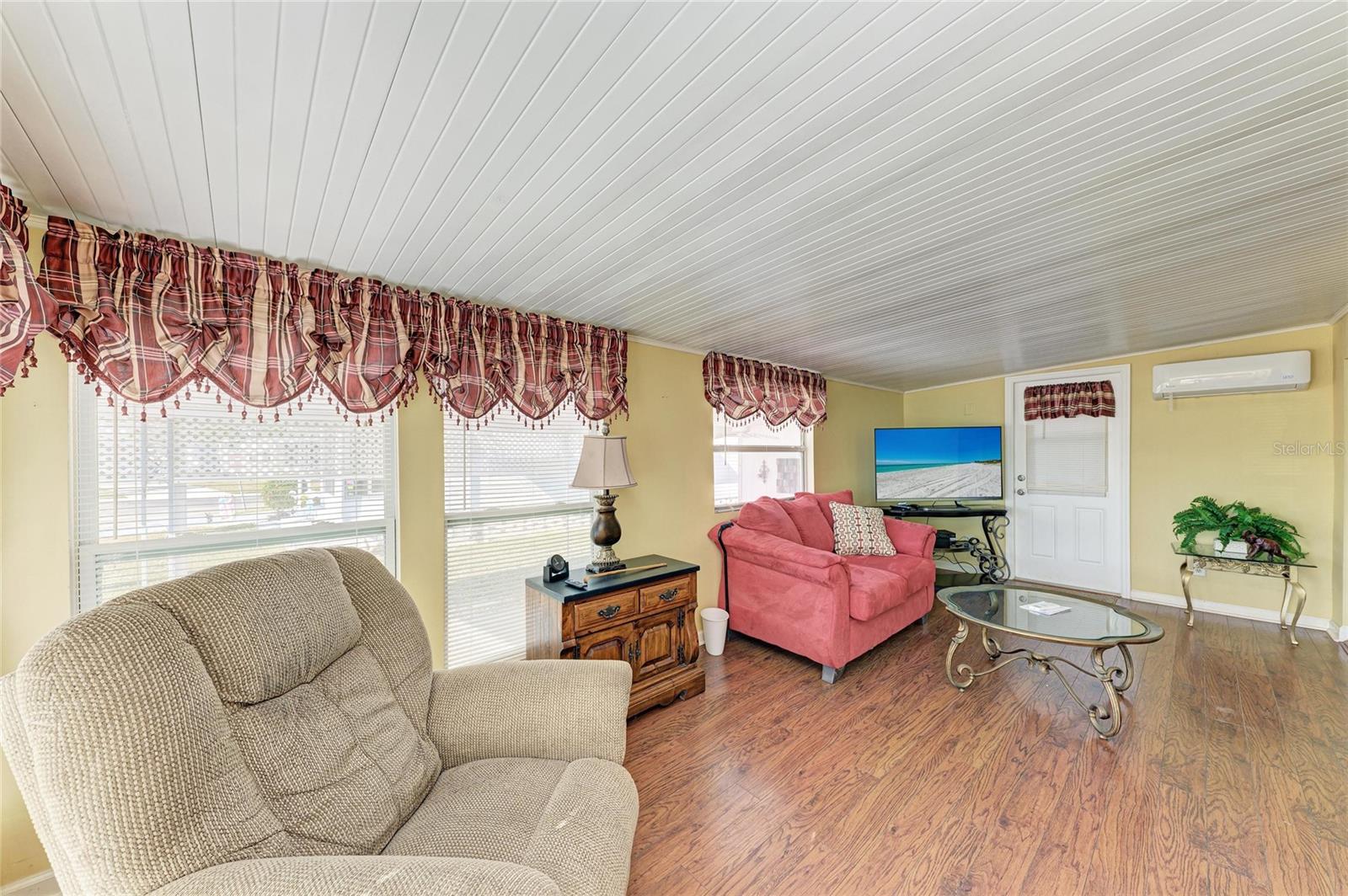 CHATEAU VILLAGE CO-OP - Residential