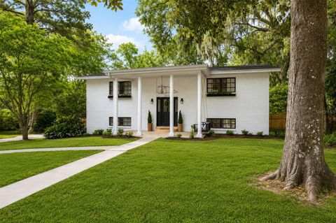 Photo of 4005 NW 9th Court, Gainesville, FL 32605 (MLS # GC539018)