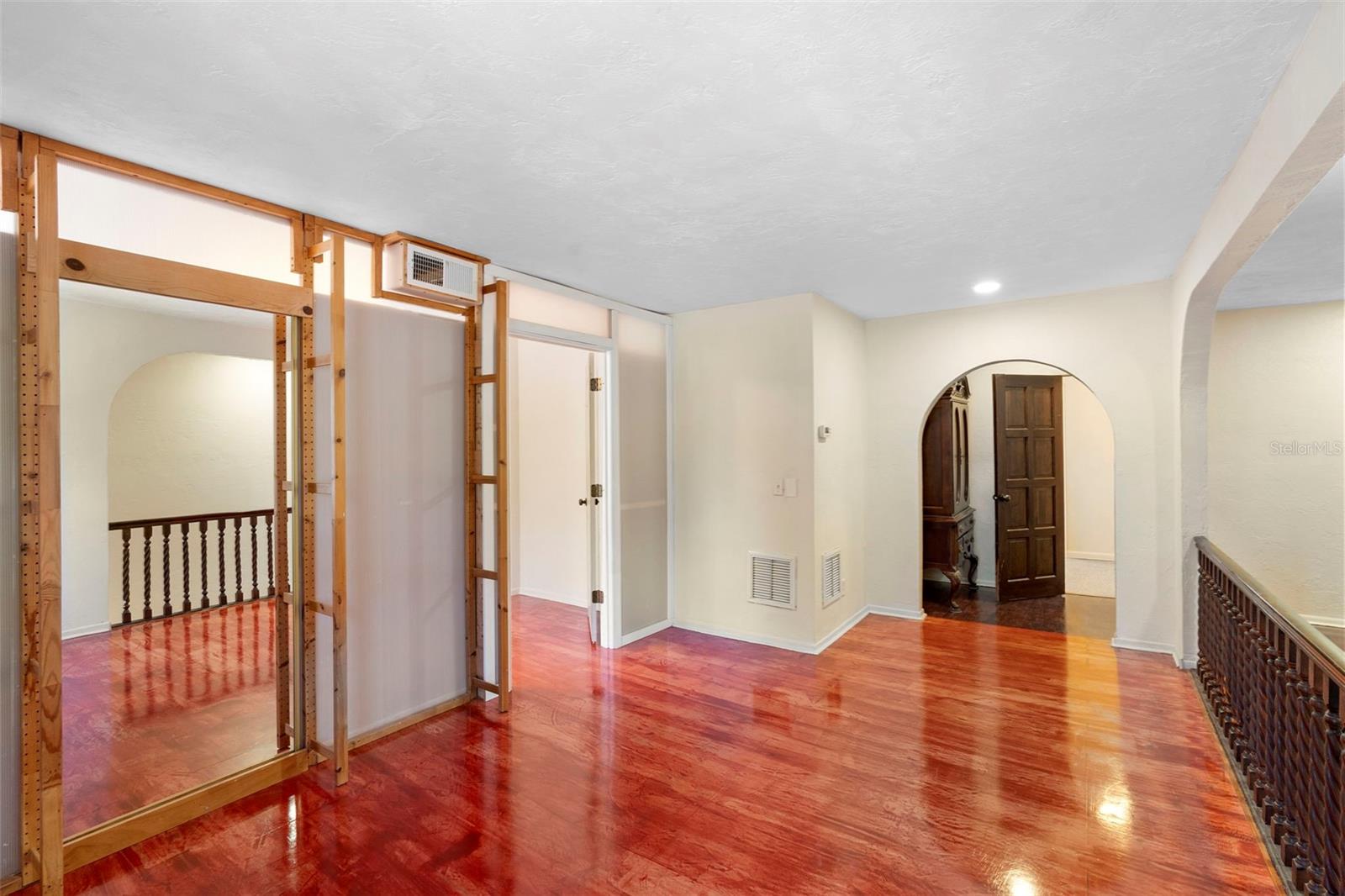 DELAND - Residential