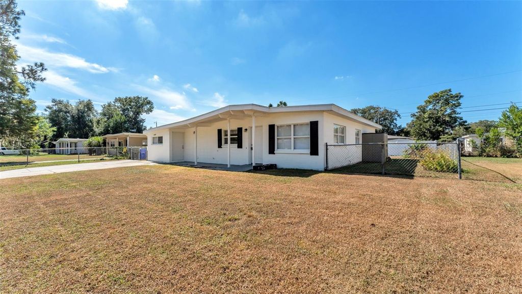 Photo of 3003 Bellwood Avenue, Lakeland, FL 33803 (MLS # L4957015)