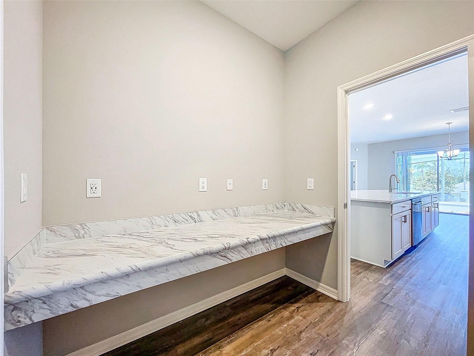 GENEVA LNDGS PH 2 - Residential Lease
