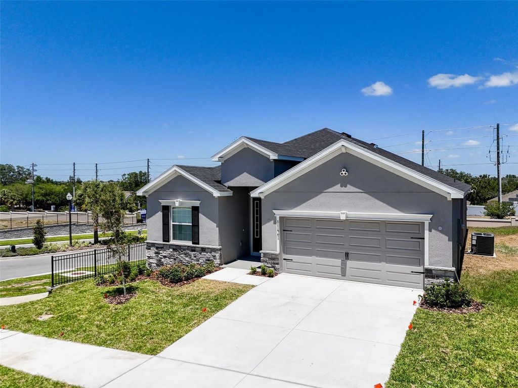 Photo of 1121 Mountain Flower Lane, Davenport, FL 33837 (MLS # S5149901)