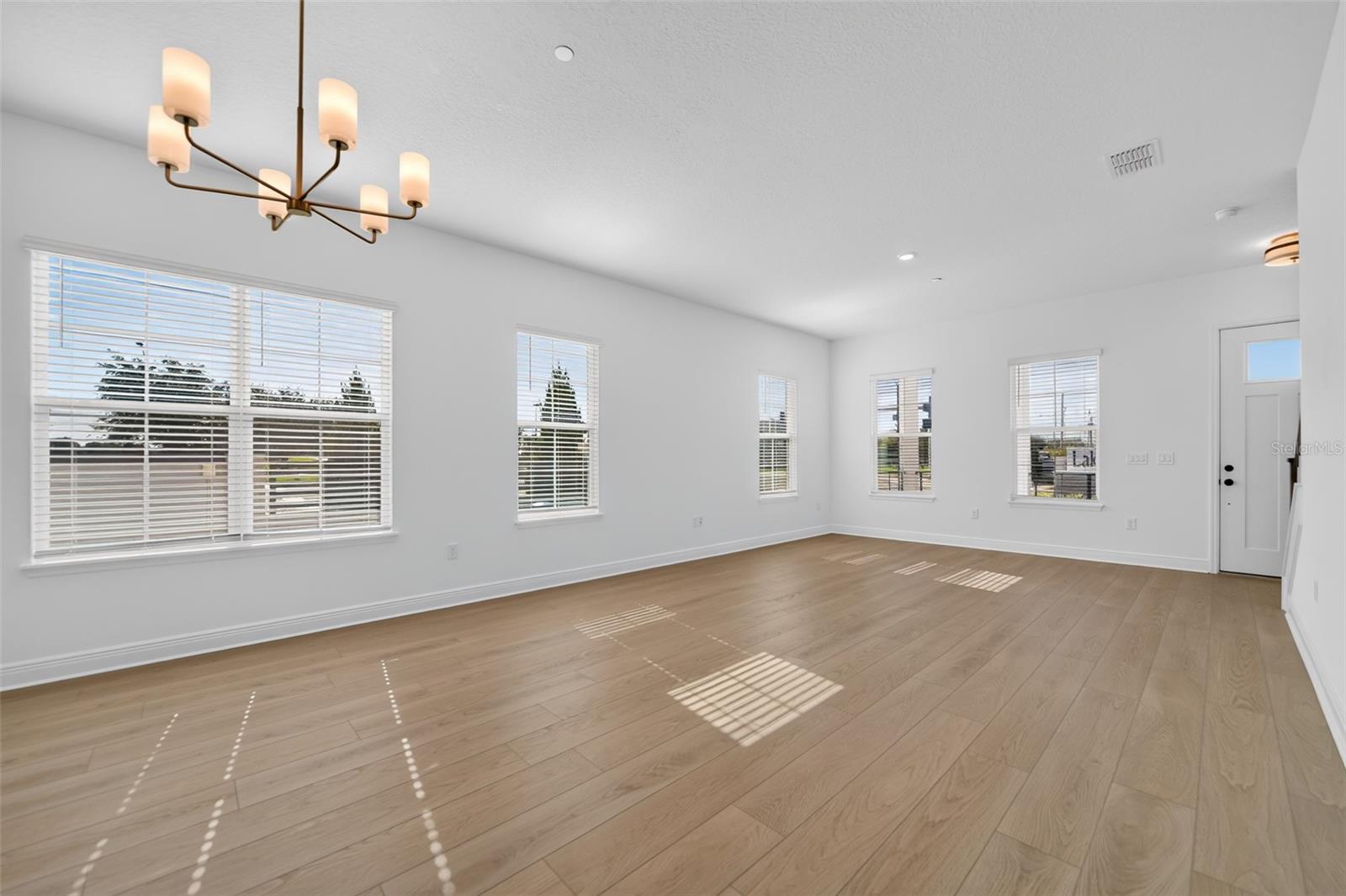 13325 LUSH LIME ALLEY