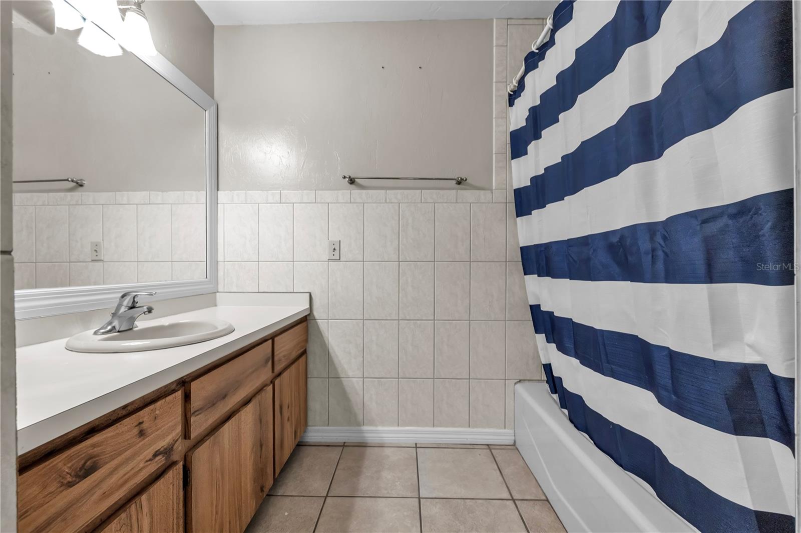 OAKMONT - Residential