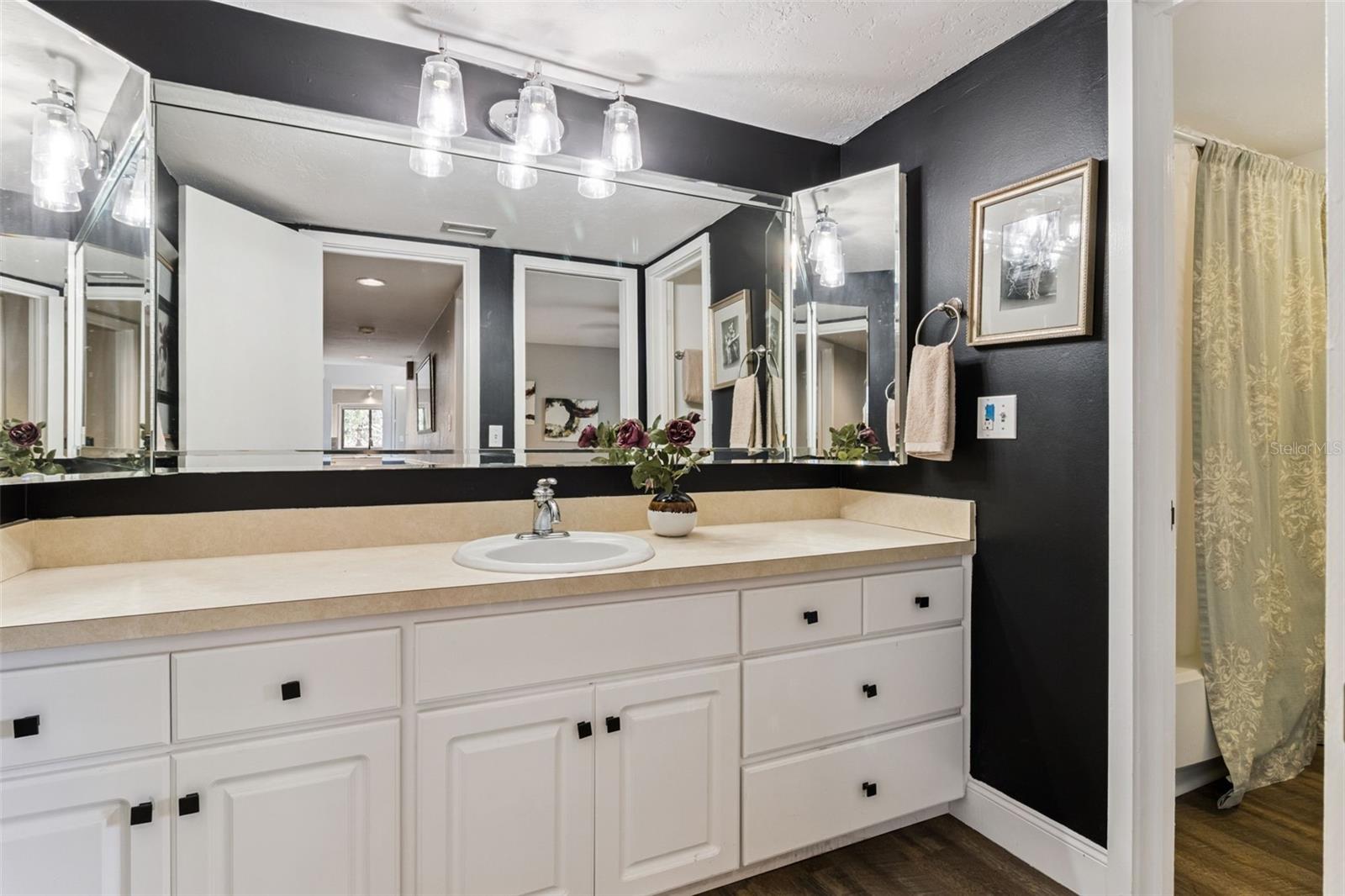 GRENELEFE TWNHSE AREA - Residential