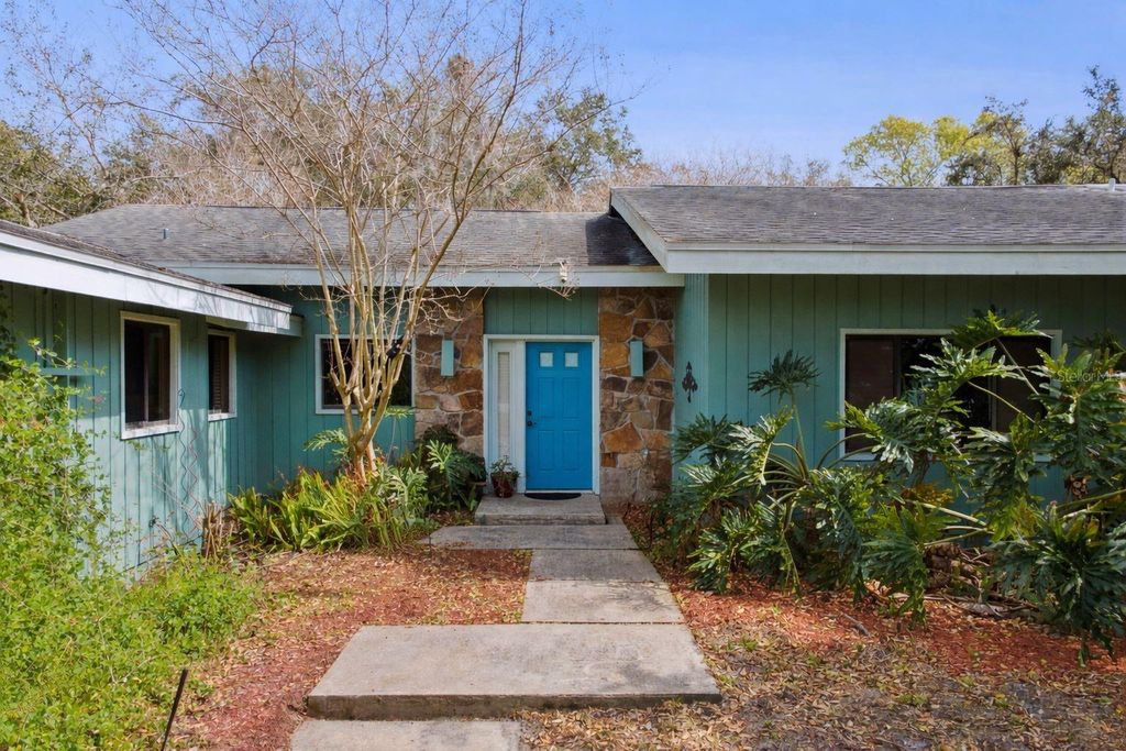 Photo of 62 Nottingham Way, Haines City, FL 33844 (MLS # P4937970)