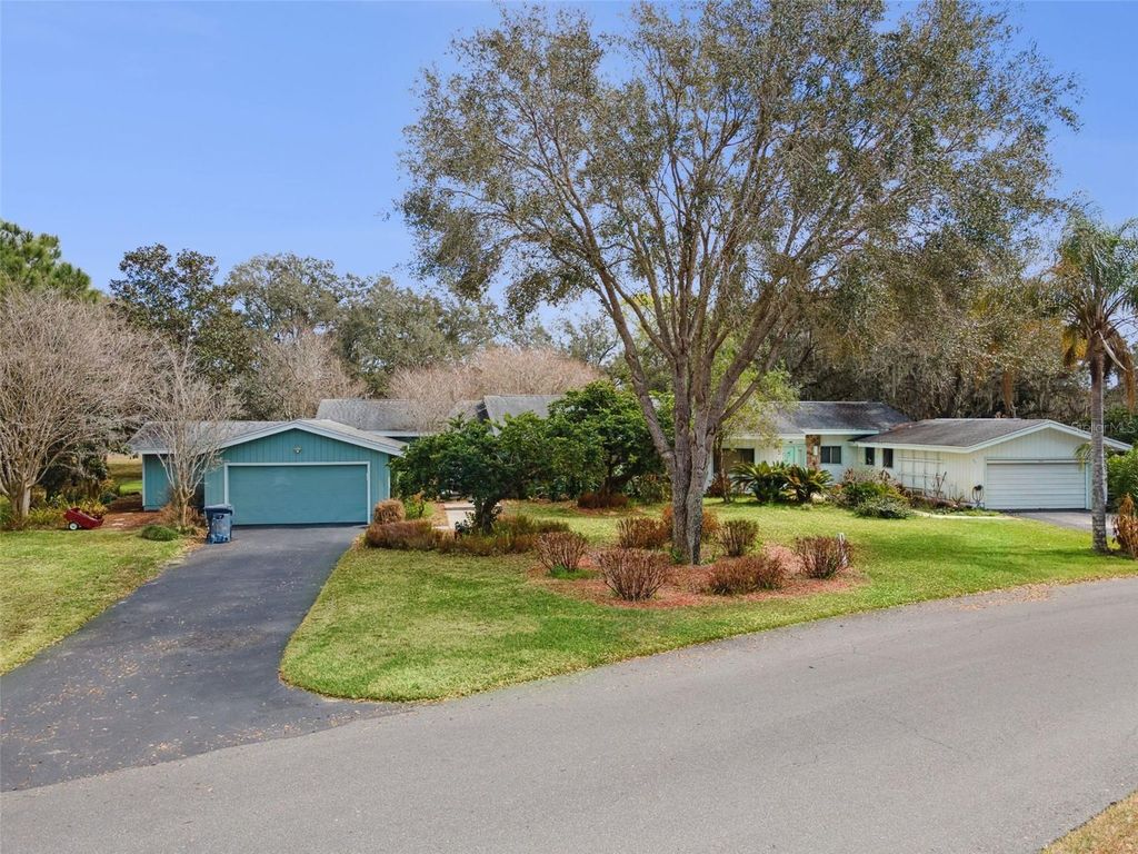 Photo of 62 Nottingham Way, Haines City, FL 33844 (MLS # P4937970)