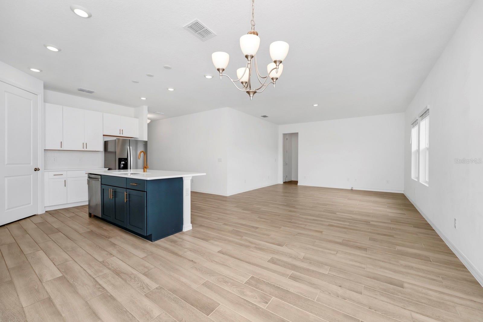 2222 DERWENT DRIVE