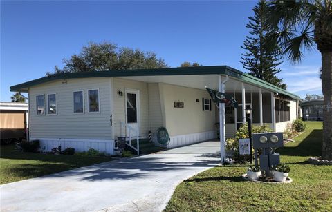 A home in WINTER HAVEN