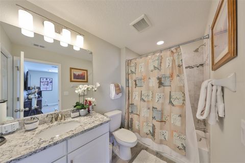 A home in WIMAUMA