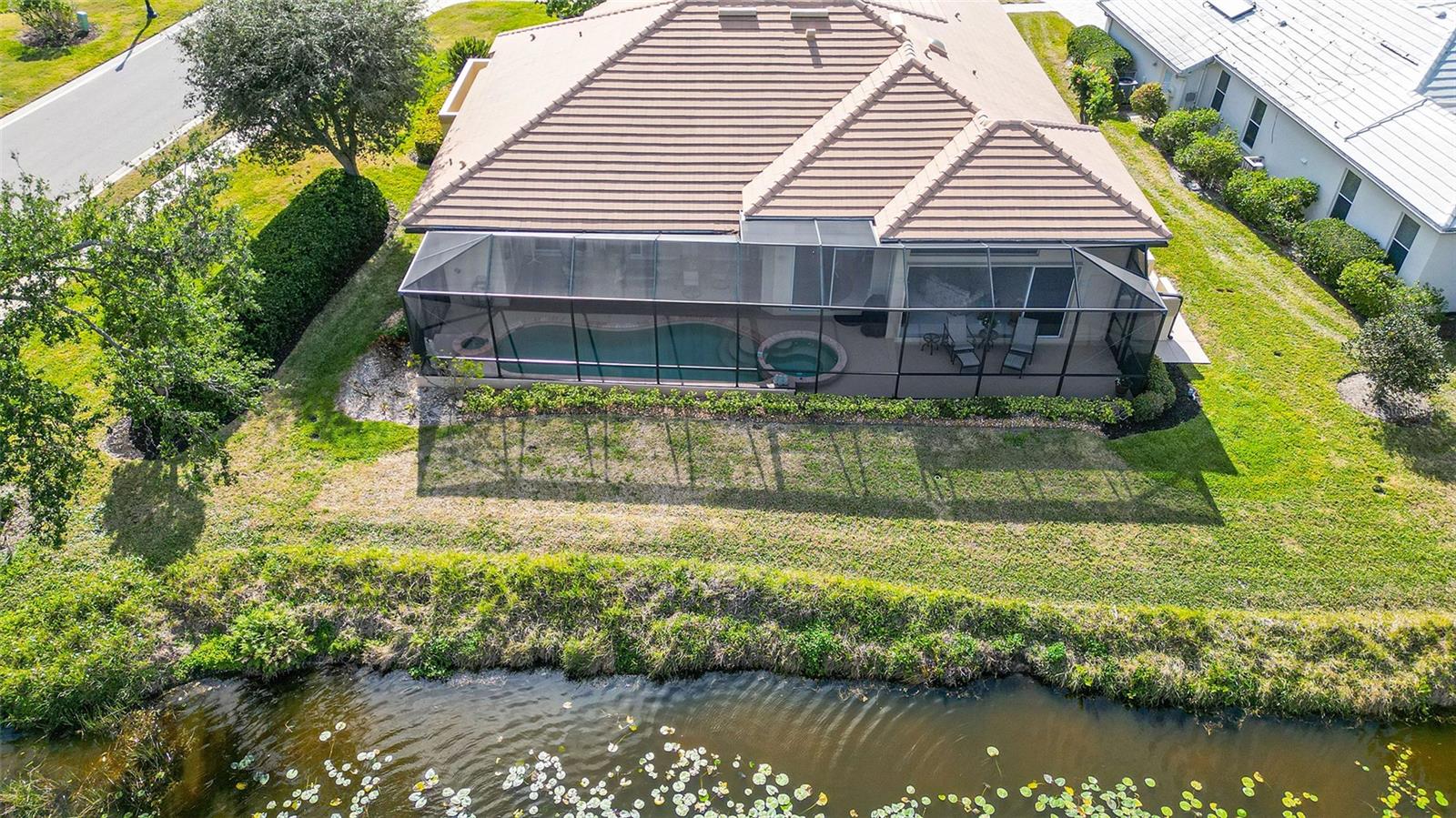 256 ROYAL OAK WAY