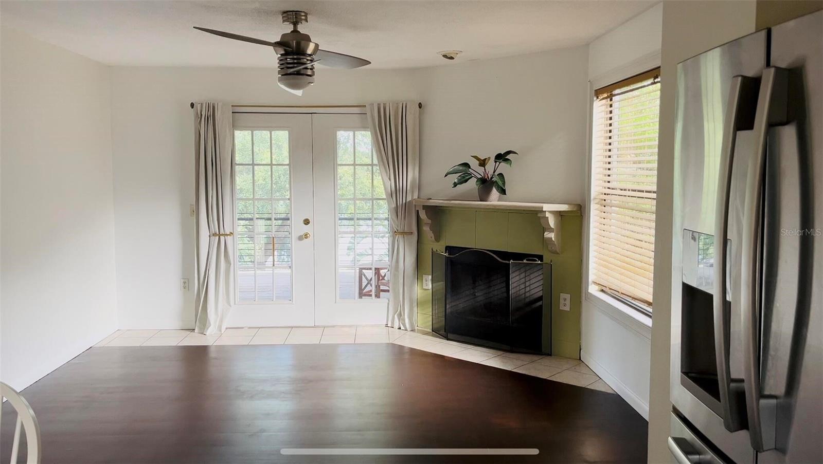 JOSLIN GROVE PARK - Residential