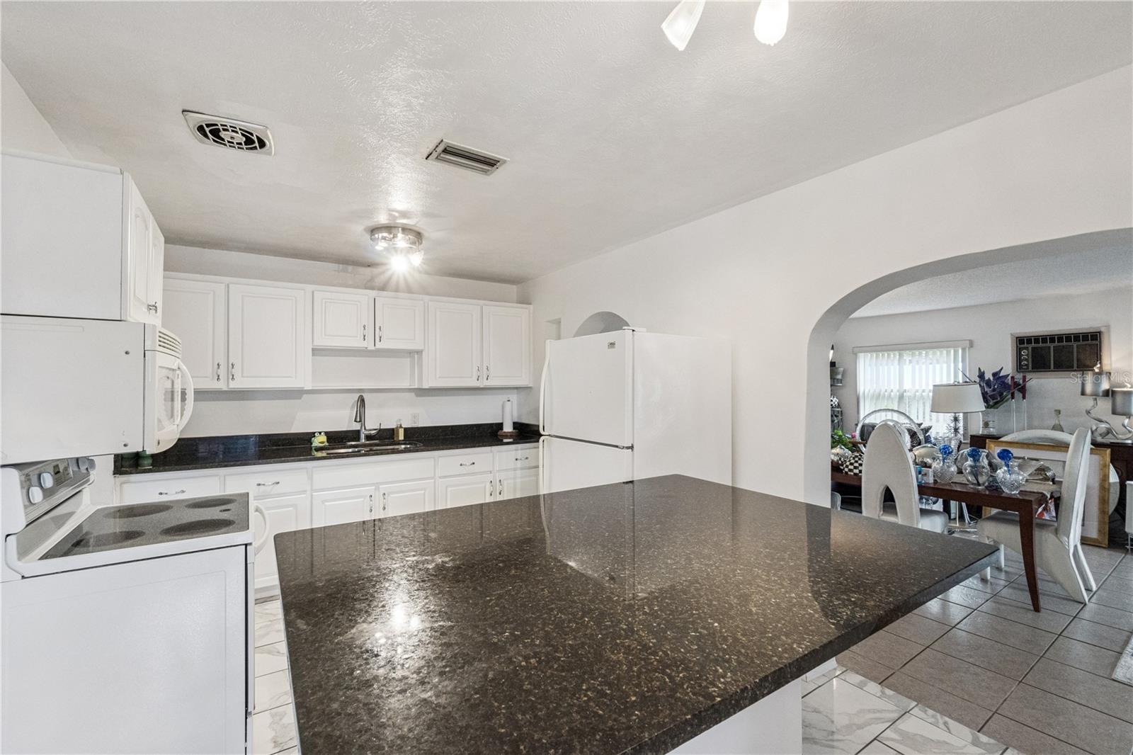 LAKE MANN ESTATES - Residential