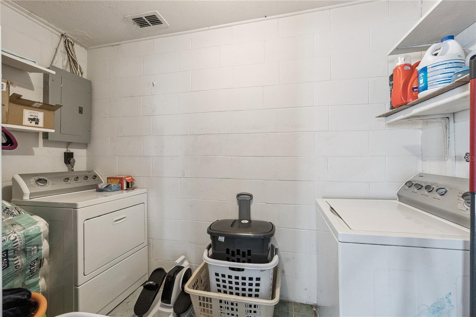 LAKE MANN ESTATES - Residential