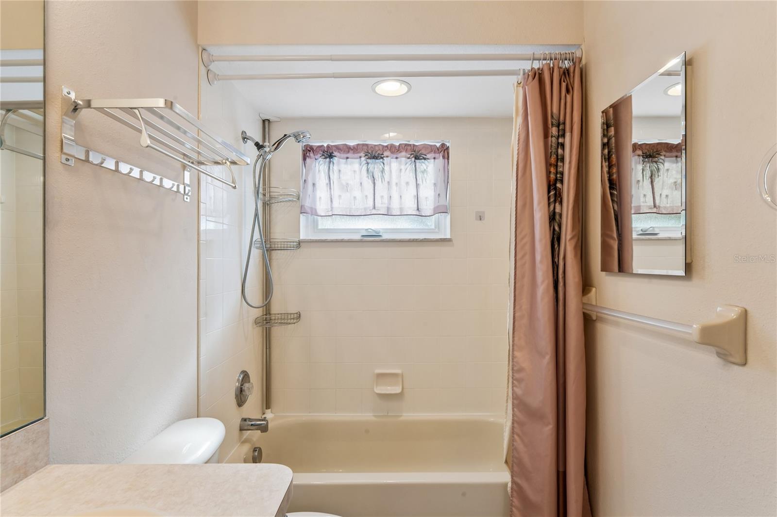 WELLINGTON AT SEVEN HILLS PH5A - Residential