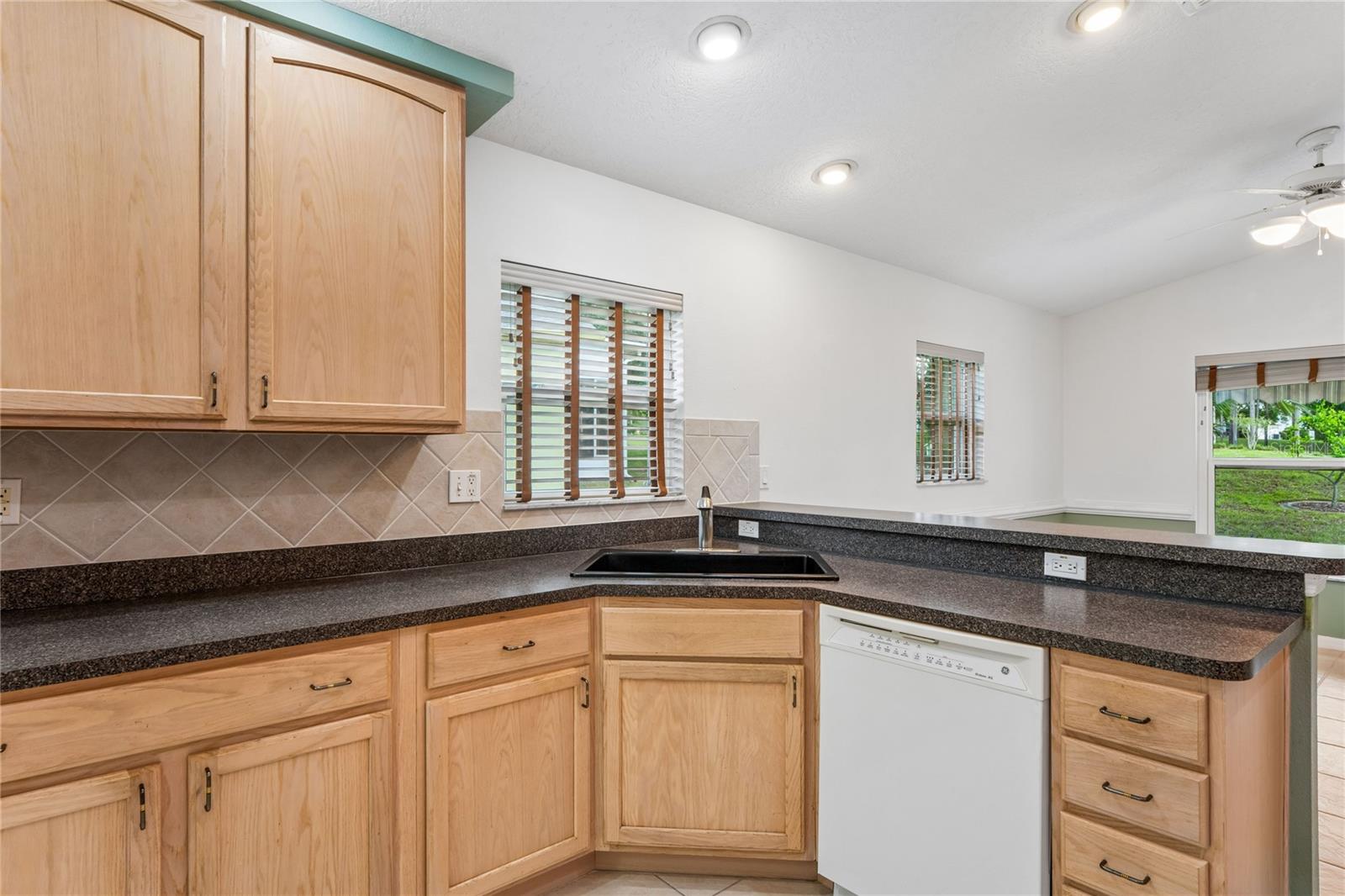 WELLINGTON AT SEVEN HILLS PH5A - Residential