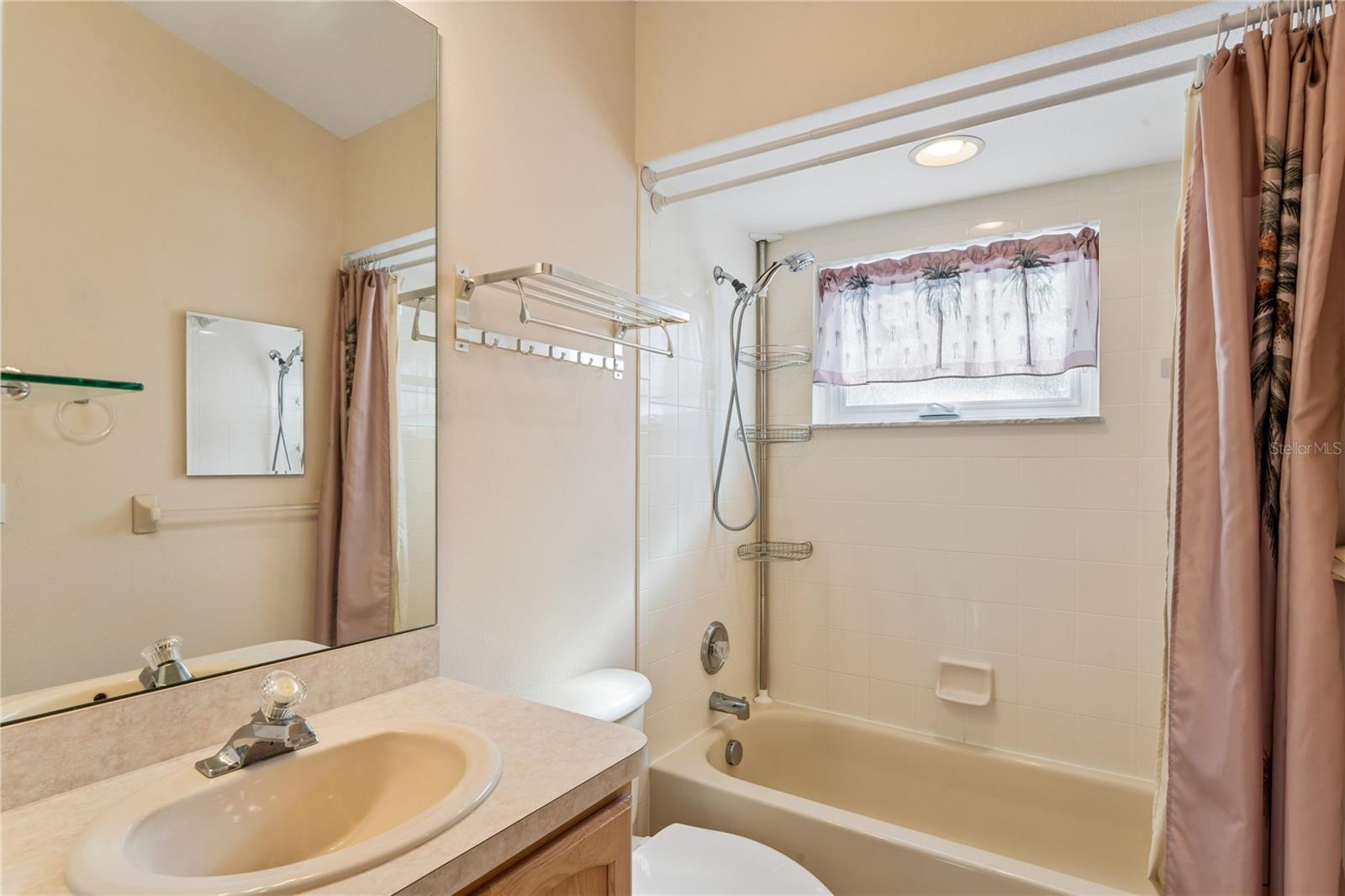 WELLINGTON AT SEVEN HILLS PH5A - Residential