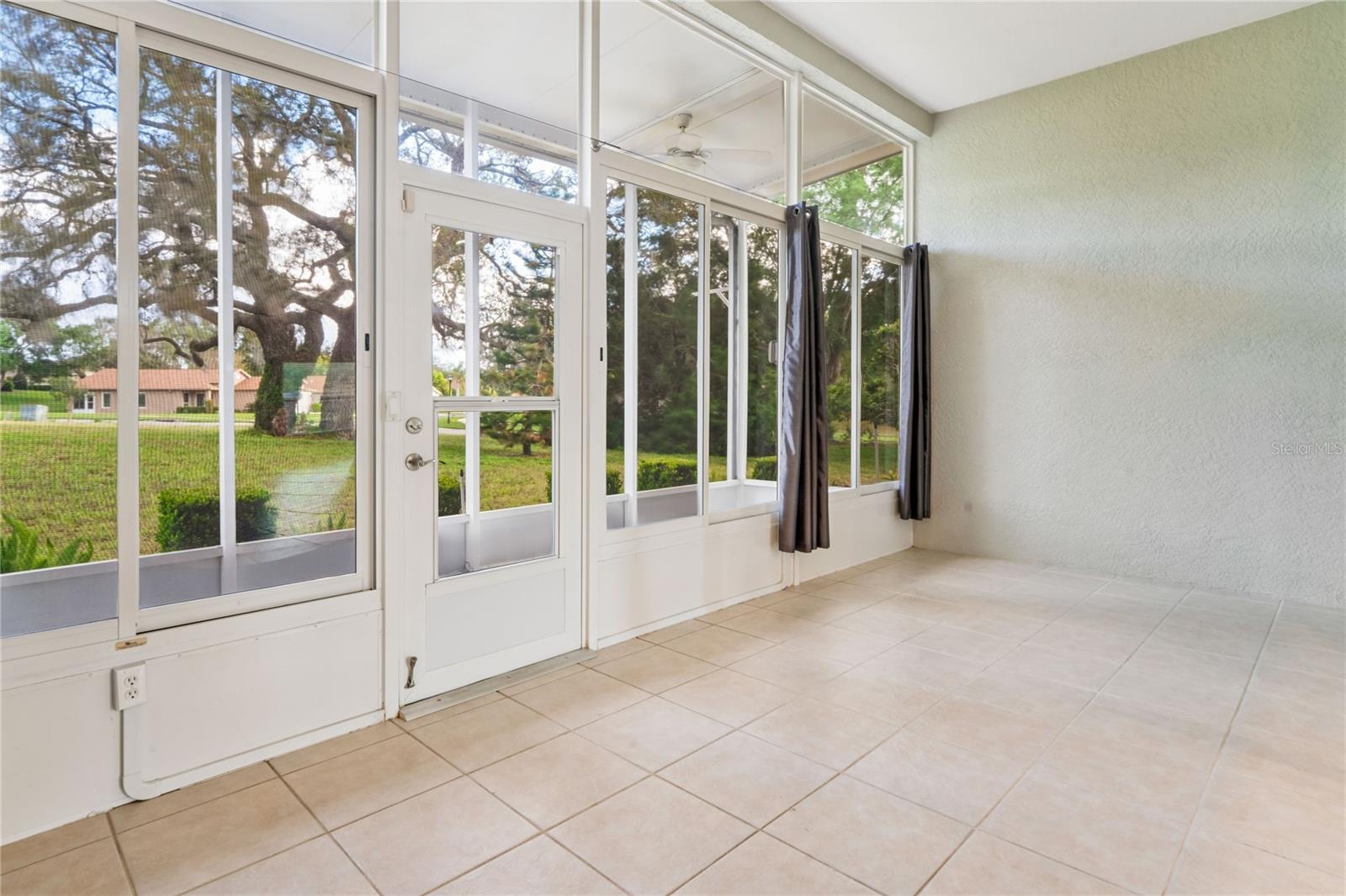 WELLINGTON AT SEVEN HILLS PH5A - Residential