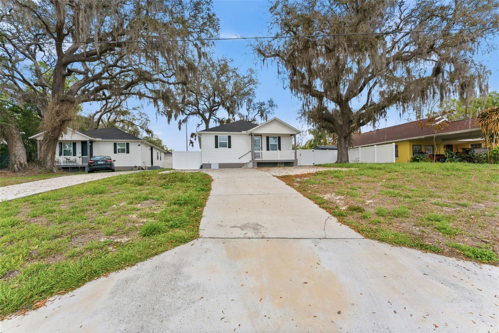 ELIZABETH COURT - Residential