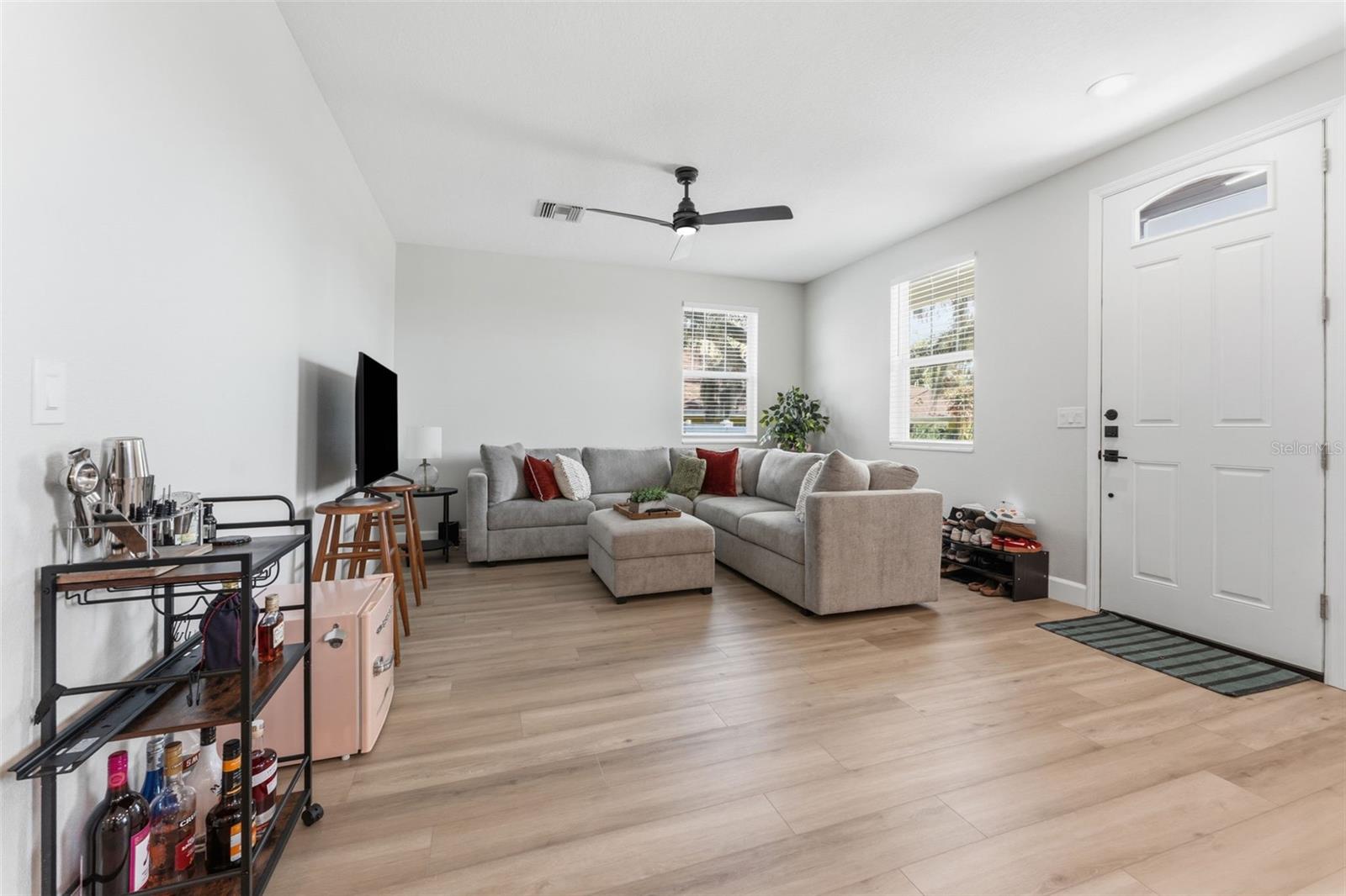 ELIZABETH COURT - Residential