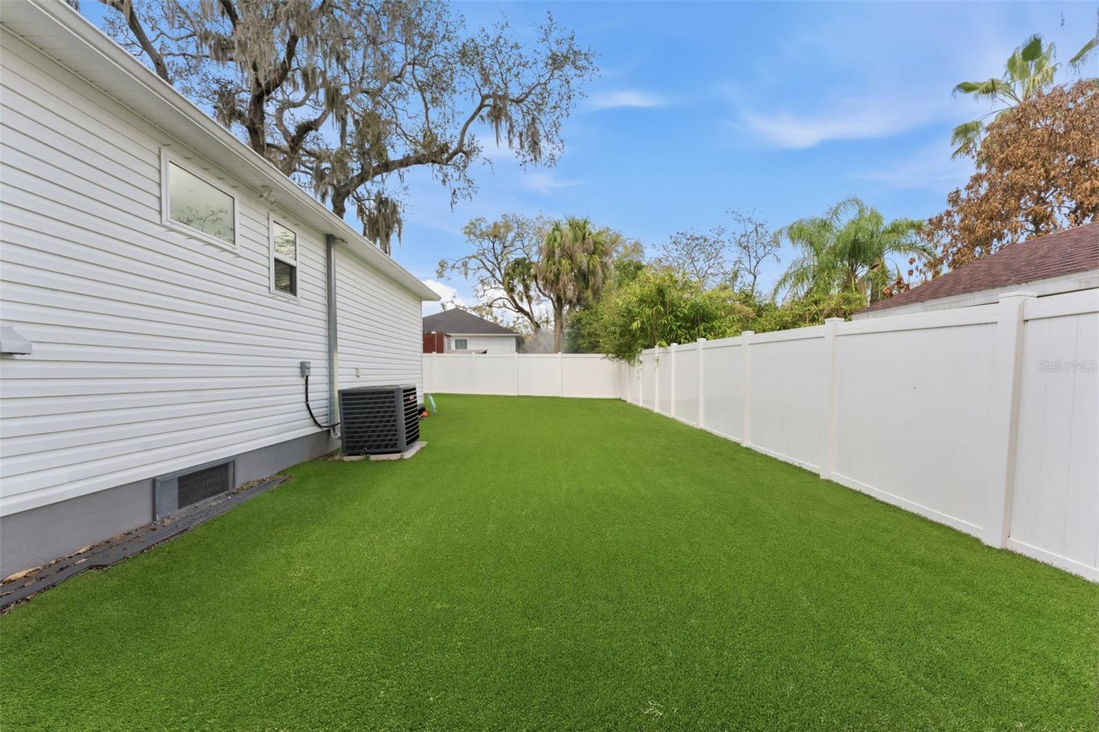 ELIZABETH COURT - Residential