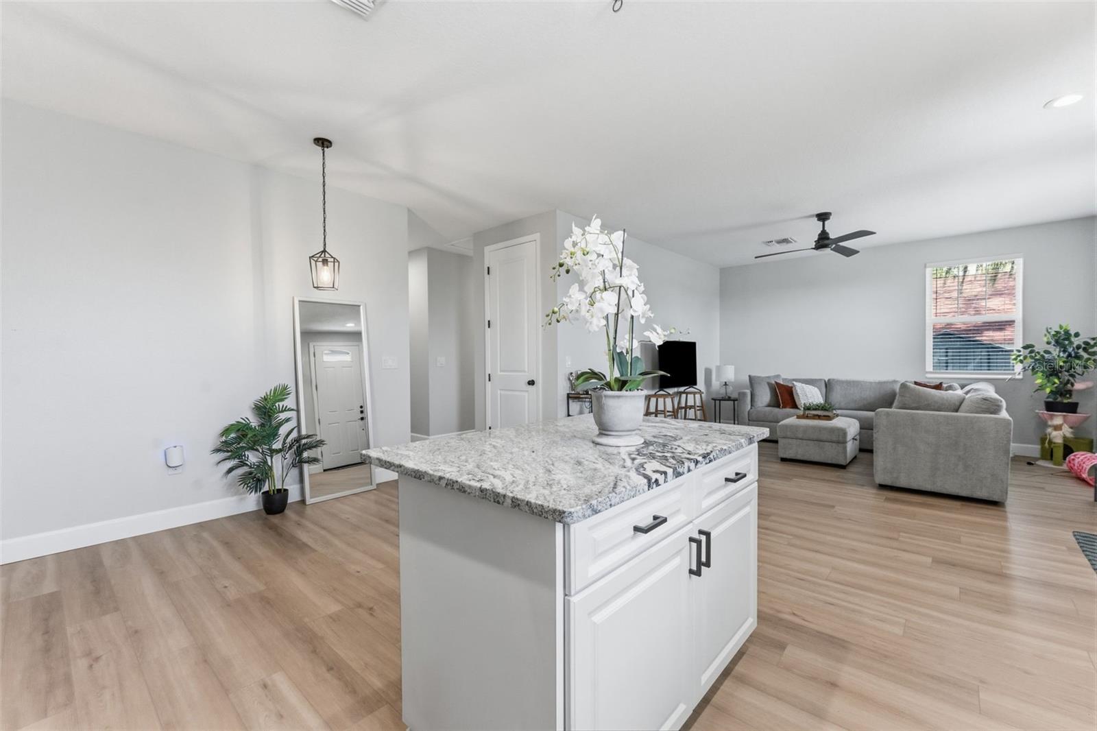 ELIZABETH COURT - Residential