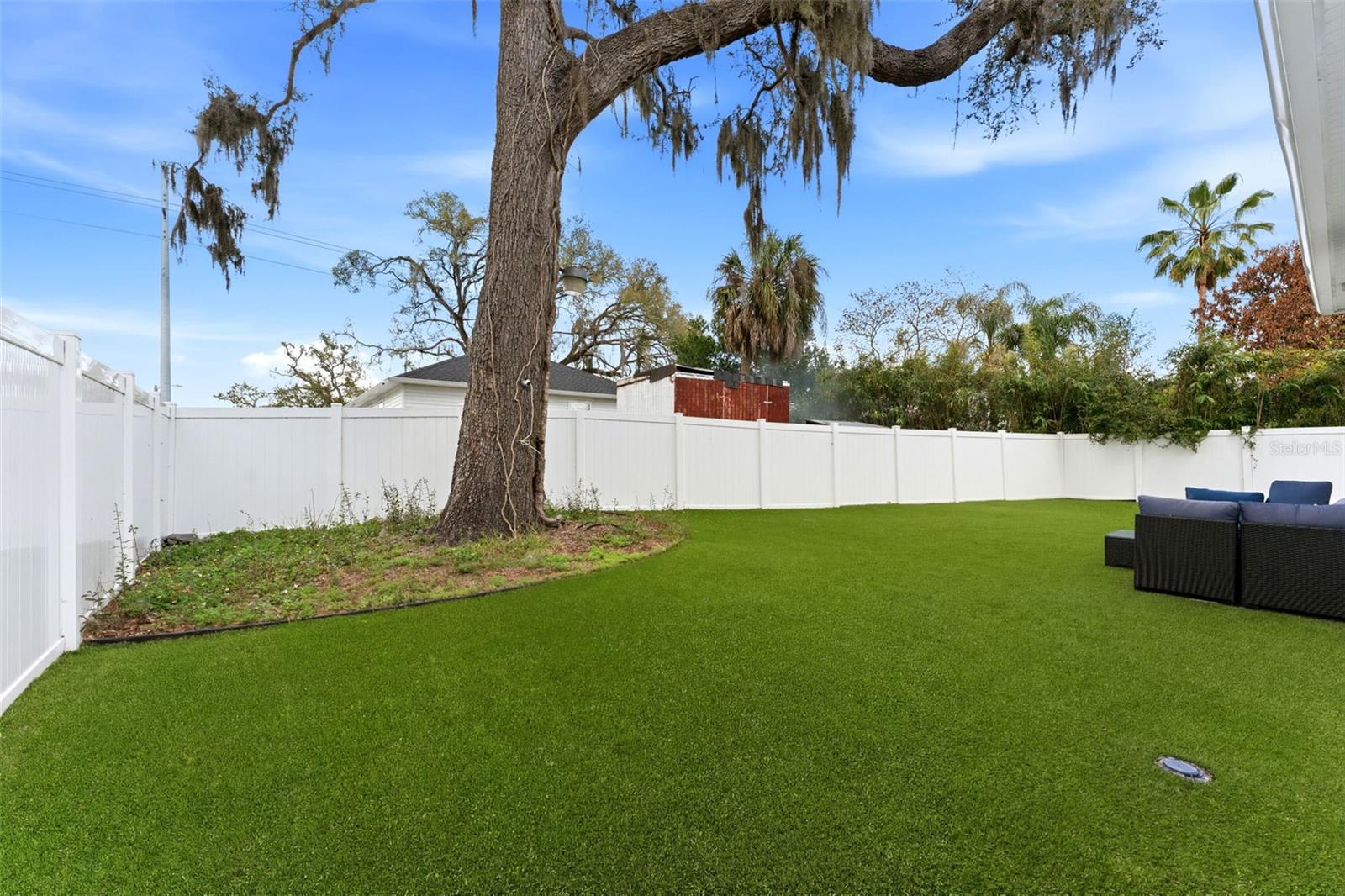 ELIZABETH COURT - Residential