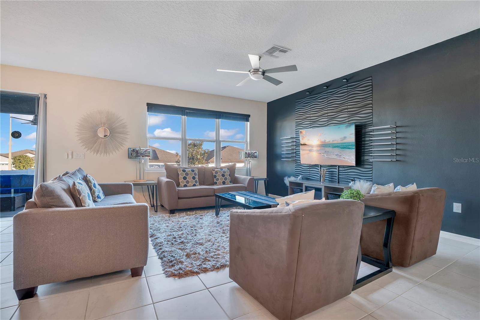 802 CITRUS ISLE DRIVE