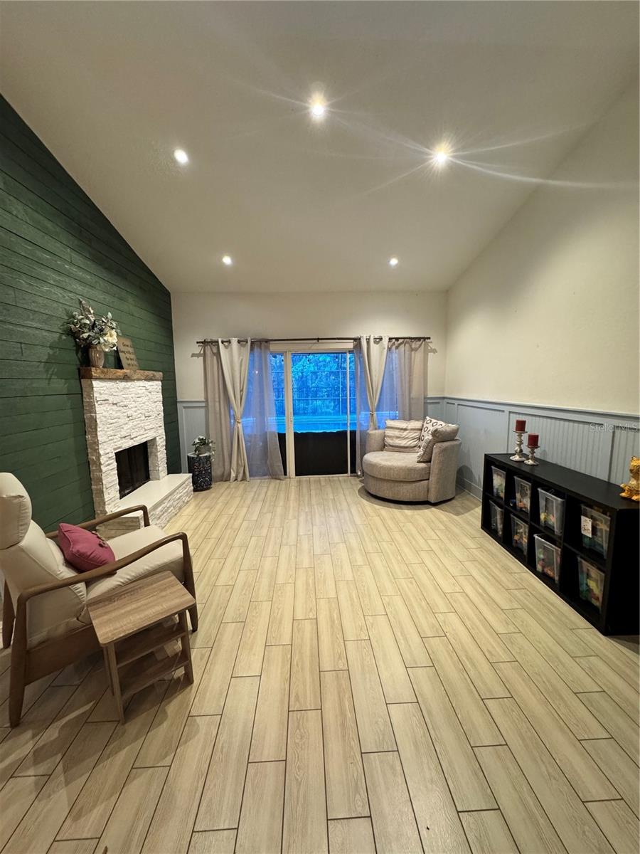 14655 EAGLES CROSSING DRIVE