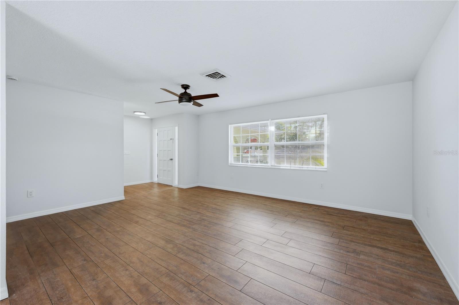 SARASOTA VENICE CO 11 37 18 - Residential