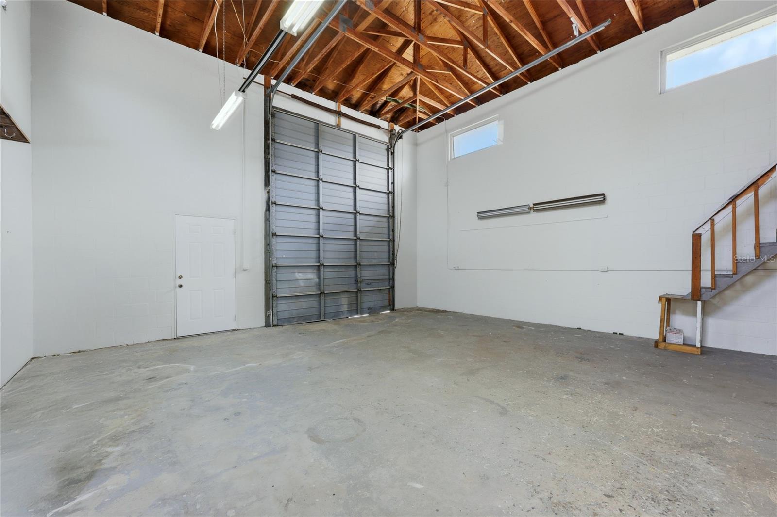 SARASOTA VENICE CO 11 37 18 - Residential