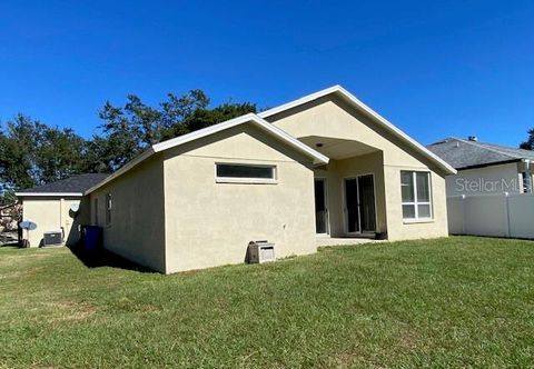 A home in VALRICO