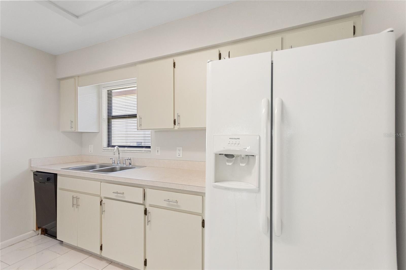 HIGHLAND FAIRWAYS PH 01 - Residential Lease