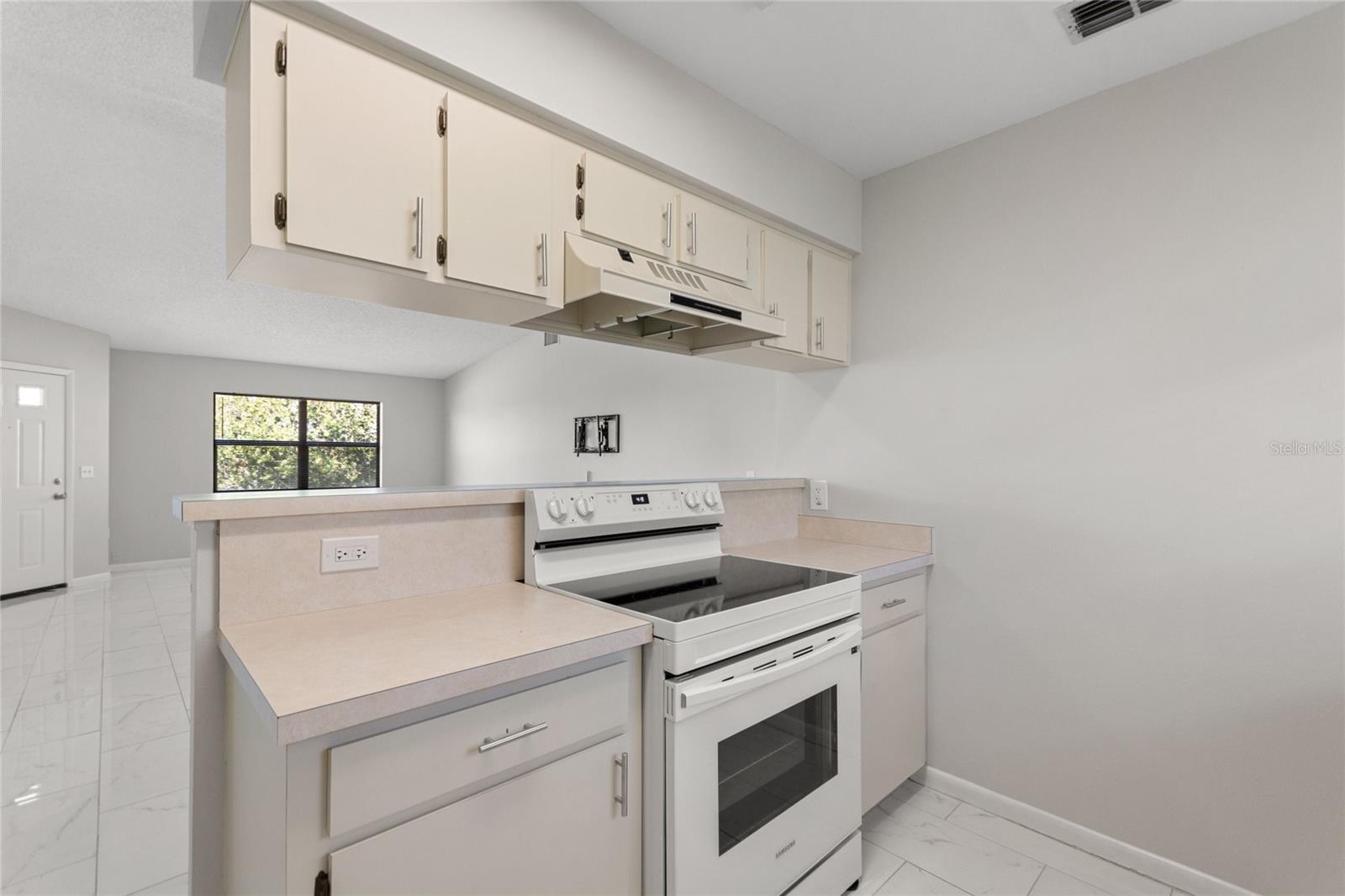 HIGHLAND FAIRWAYS PH 01 - Residential Lease