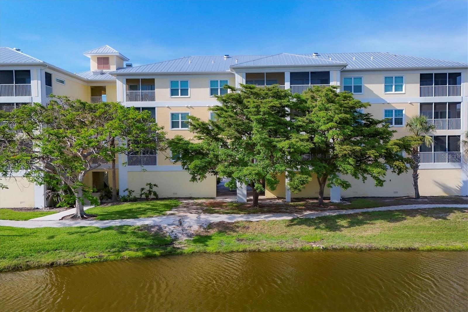 CAPE HAZE RESIDENCE BLDG 11 - Residential Lease