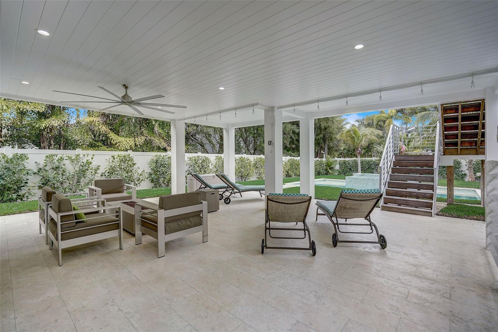 ANNA MARIA BEACH - Residential