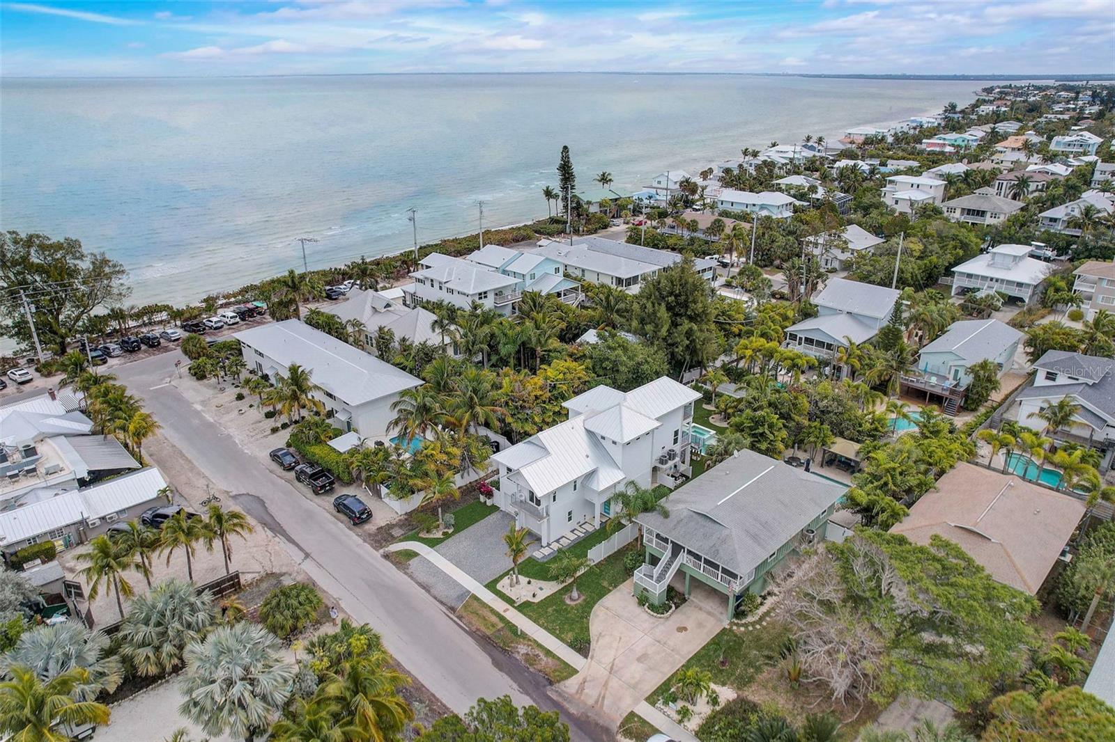 ANNA MARIA BEACH - Residential